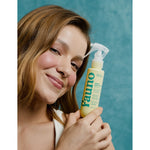 Spray que controla el frizz en el cabello y bloquea la humedad